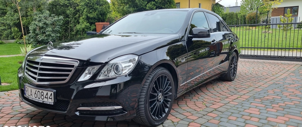 Mercedes-Benz Klasa E cena 49999 przebieg: 220000, rok produkcji 2010 z Łańcut małe 191